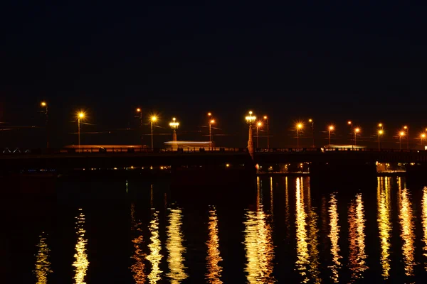 Taş köprü gece