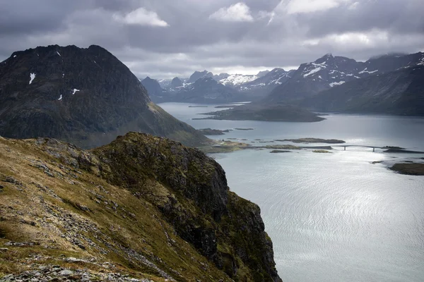 Mountain view - szigetek Lofoten, Norvégia — Stock Fotó