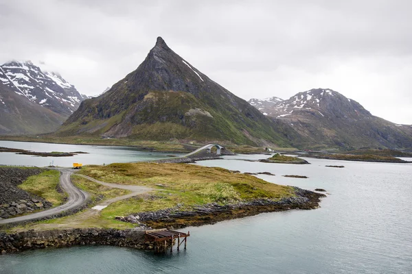 Vista a la montaña - Islas Lofoten, Noruega —  Fotos de Stock