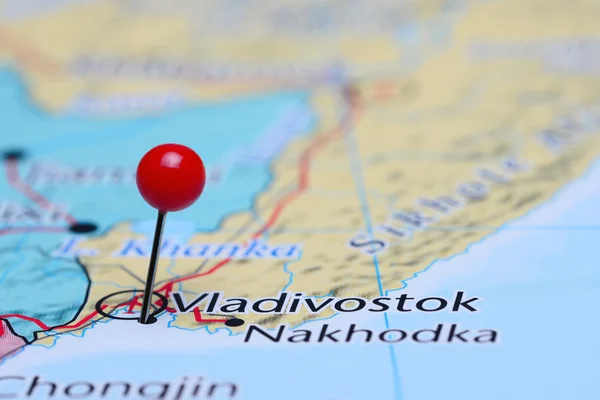 Vladivostok disematkan pada peta Asia — Stok Foto