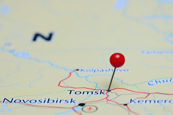 Tomsk fijado en un mapa de Asia — Foto de Stock