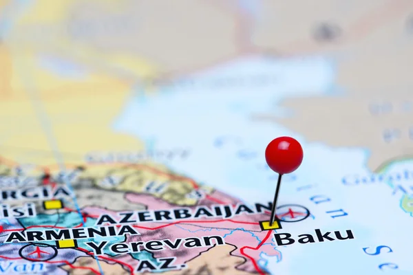 Asya harita üzerinde pinned Bakü