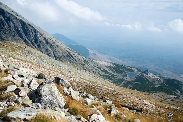 Panorama pohled z vrcholu protilavinových sedlo — Stock fotografie