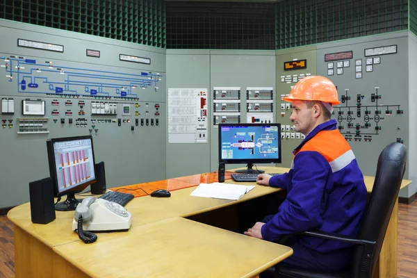 Engineer at the workplace — Stock Photo, Image