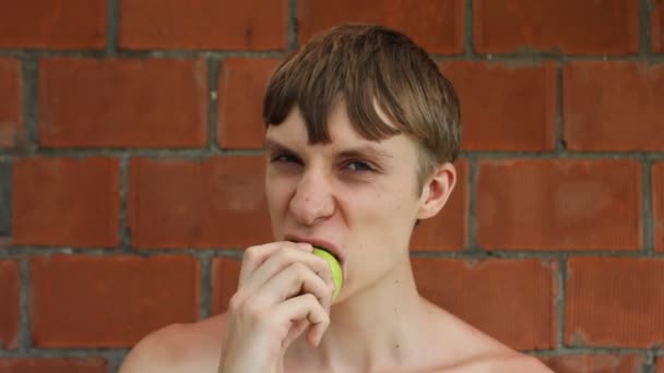 Guy Eats Apple — Stock Video