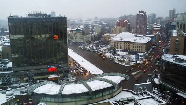 Trafik i Kiev kvällen Timelapse — Stockvideo