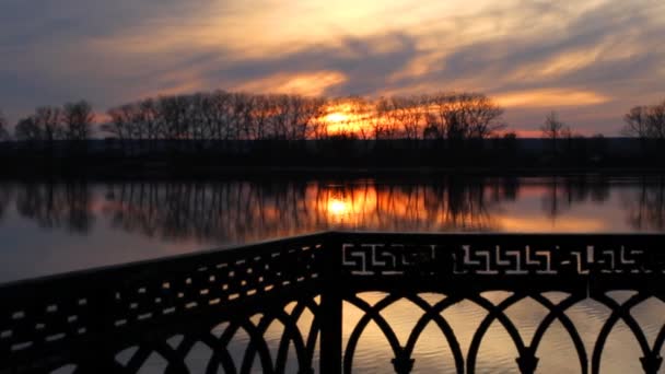 Timelapse Sunset At City Lake Near Fence — Stock Video