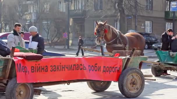 Λίγοι άρματα Πανόραμα δεξιά αριστερά — Αρχείο Βίντεο