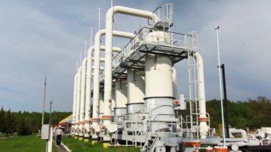 Genç Enginner gitmek-den geçerek bölge