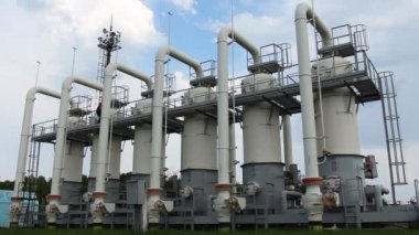 Muayene gelen genç bir mühendis dönüş