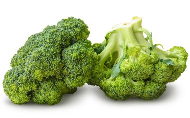 Brokoli beyaz arkaplanda izole edildi