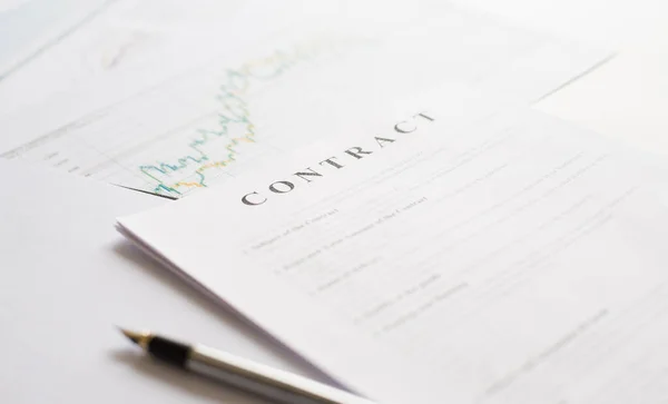 Contract Paper Pen White Desk Background Focus Title Contract Defocused — Stock Photo, Image