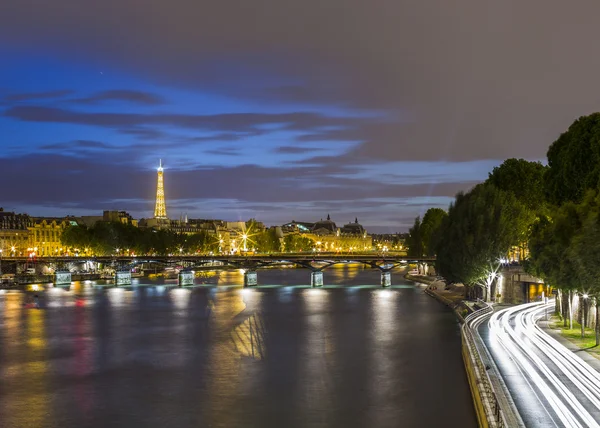 Lunga esposizione di Parigi da Pont Neuf — Foto Stock