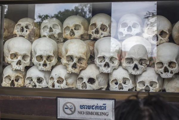 Czaszki w Killing Fields, Kambodża Obrazy Stockowe bez tantiem