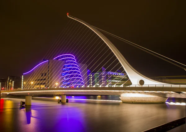Samuel Beckett Bridge & Convention Center Dublín Imagen de stock