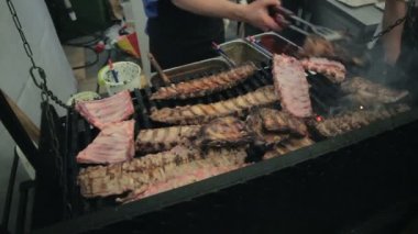 Barbekü kaburga ızgara