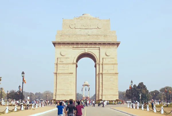 Delhi, India, november 31, 2011: Gate against — Stock Photo, Image