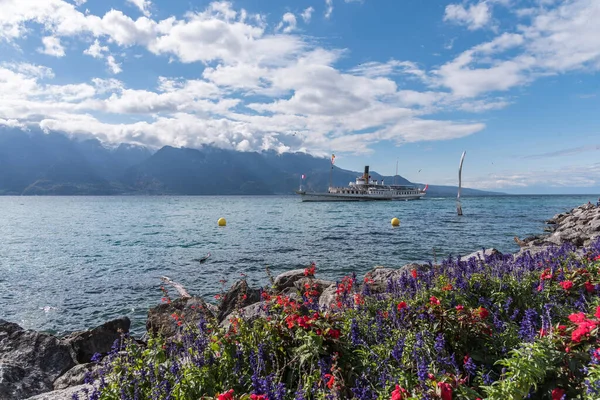 Vista Colorida Del Lago Ginebra Los Alpes Fondo Desde Vevey — Foto de Stock