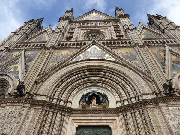 奥维多大教堂，意大利的细节 — 图库照片