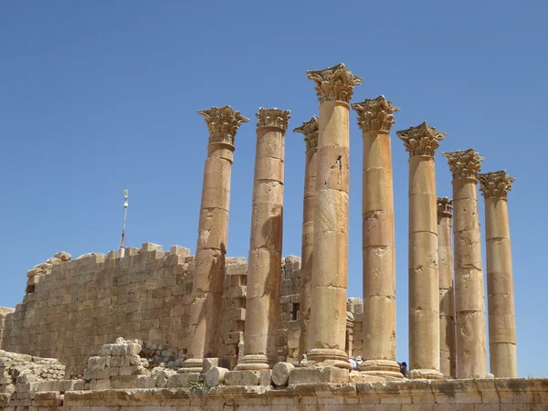 Columnas del Templo de Artemisa, Jerash, Jordania —  Fotos de Stock