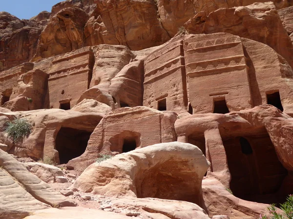 Tumbs в Petra, Jordan — стокове фото