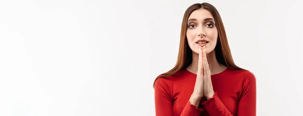 Retrato Mulher Morena Alegre Com Cabelos Longos Camisola Vermelha Casual — Fotografia de Stock