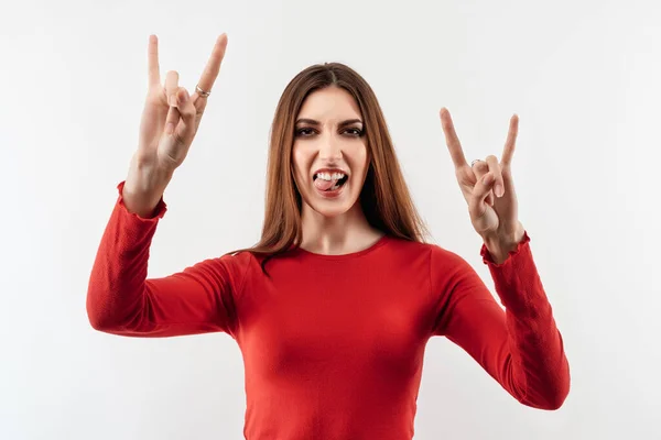 Immagine Donna Eccitata Con Lunghi Capelli Castani Maglione Rosso Casual — Foto Stock