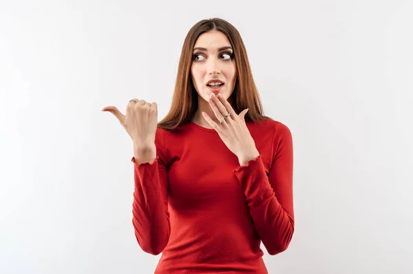 Imagem Jovem Mulher Feliz Com Cabelo Castanho Longo Vestindo Camisola — Fotografia de Stock