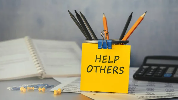 Help Others Concept Text Sticky Note Closeup Personal Agenda — Stock Photo, Image