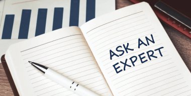 Kelimeler beyaz deftere yazılmış bir uzmana soruluyor. Kişisel gündemin kapanışı