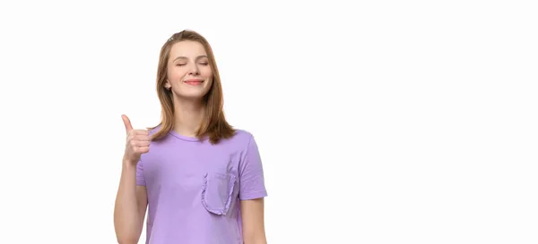 Schöne Junge Frau Lässigem Shirt Mit Daumen Hoch Geste Und — Stockfoto