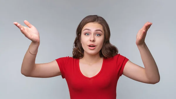 Weet Het Niet Ben Het Niet Verward Jonge Brunette Vrouw — Stockfoto