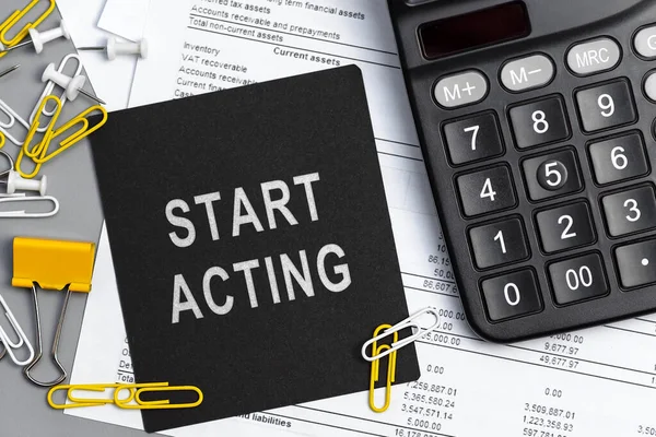 Start Acting Concept Text Sticky Note Closeup Personal Agenda — Stock Photo, Image