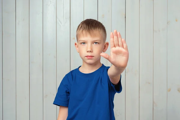 Say Serious Preteen Boy Blue Shirt Keeps Palm Forward Camera — Stock Photo, Image