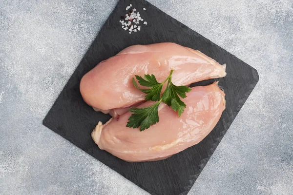 Fillet Dada Ayam Mentah Daging Ayam Mentah Stand Hitam Latar — Stok Foto