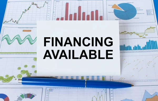 Візитка Текстом Фінансова Доступна Покладання Фінансові Графіки Синьою Ручкою Бізнес — стокове фото