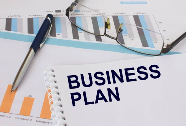 Business plan with arrow Stock Photos, Royalty Free Business plan with ...