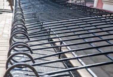 Dövme demir ızgara