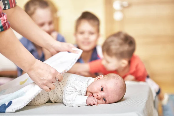 Gentle Mother Hands Cover Little Newborn Baby Soft Tiny White — Stock Photo, Image