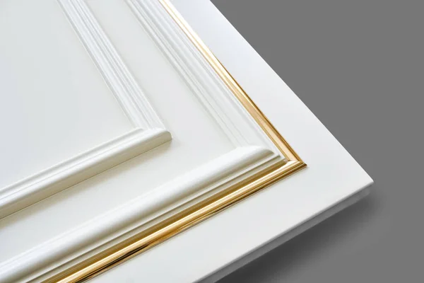 Möbel Weiße Fassade Paneel Mit Formgebung Dekorativen Streifen Klassischen Stil — Stockfoto