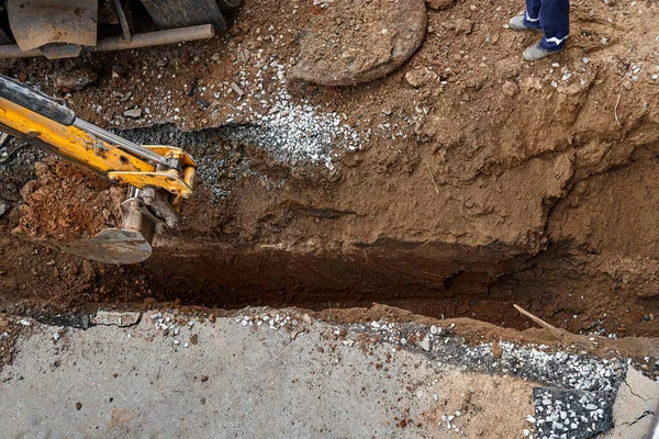 Cubo Excavadora Amarilla Moderna Cava Pozo Profundo Para Cambiar Viejos — Foto de Stock