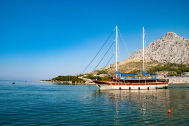 İle sönük yelken yelkenli