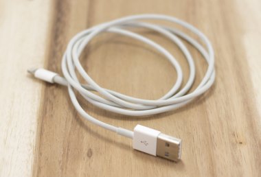 iPhone pil şarj cihazı