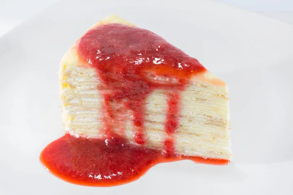 Crêpe Gâteau à la source de fraise — Photo