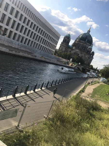 Río Spree Berlín Alemania — Foto de Stock