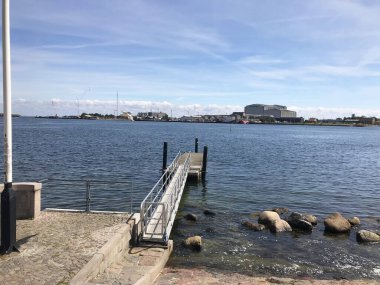 Kopenhag, Danimarka 'da mavi deniz ve gökyüzü