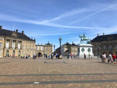Kopenhag 'daki Amalienborg Sarayı