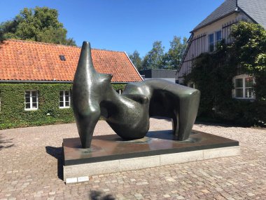 Louisiana Modern Sanat Müzesi Danimarka. Helsingor 'da (Elsinore), Danimarka