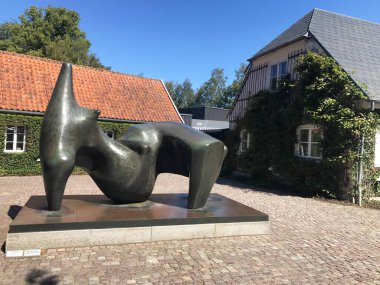 Louisiana Modern Sanat Müzesi Danimarka. Helsingor 'da (Elsinore), Danimarka