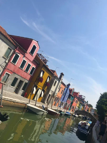 Burano Island Canal Colorful Houses Boats Venice Italy — Stock Photo, Image